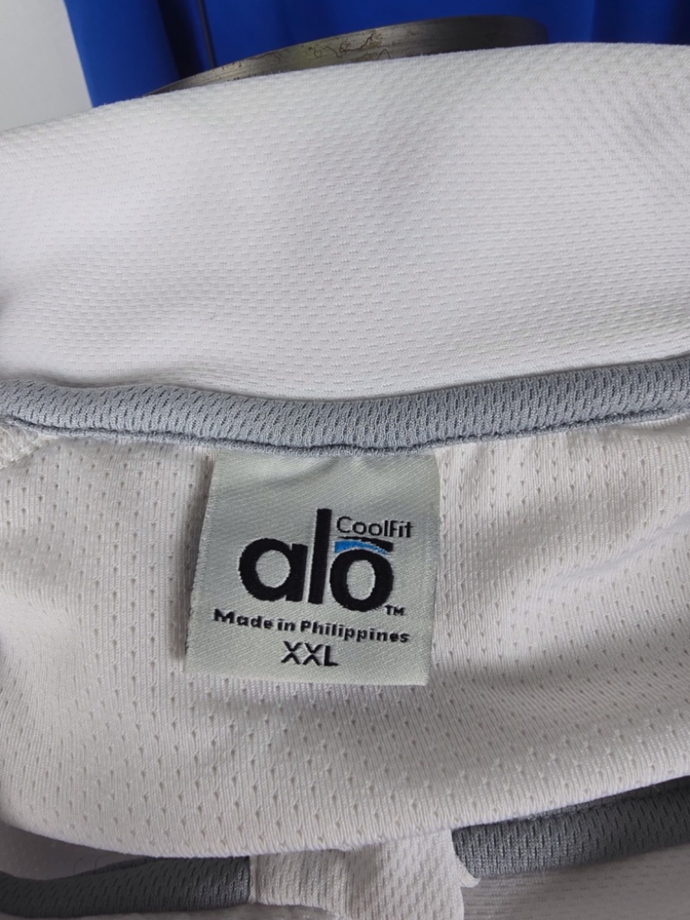 Alo Yoga CoolFit Performance Polo Bundle Mens XXL White Blue Golf Shirt Lot - Picture 5 of 14